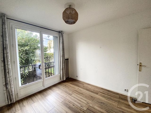 Appartement F3 &agrave; louer - 3 pi&egrave;ces - 64,01 m2 - Colombes - 92 - ILE-DE-FRANCE