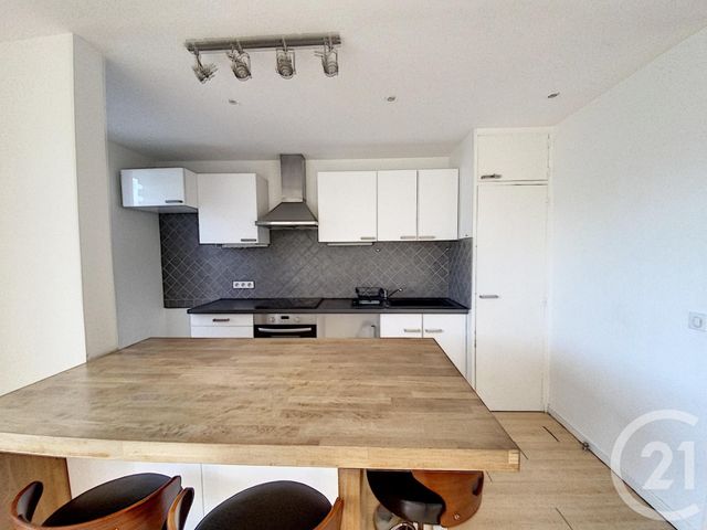 Appartement F3 &agrave; louer - 3 pi&egrave;ces - 64,01 m2 - Colombes - 92 - ILE-DE-FRANCE