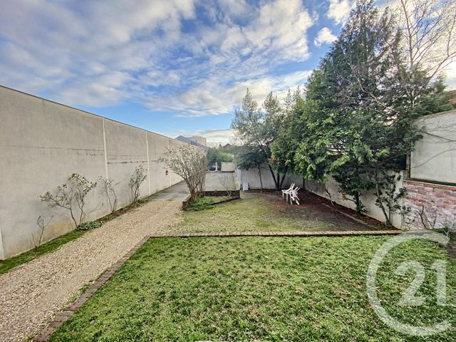 Appartement F3 &agrave; louer - 3 pi&egrave;ces - 64,01 m2 - Colombes - 92 - ILE-DE-FRANCE