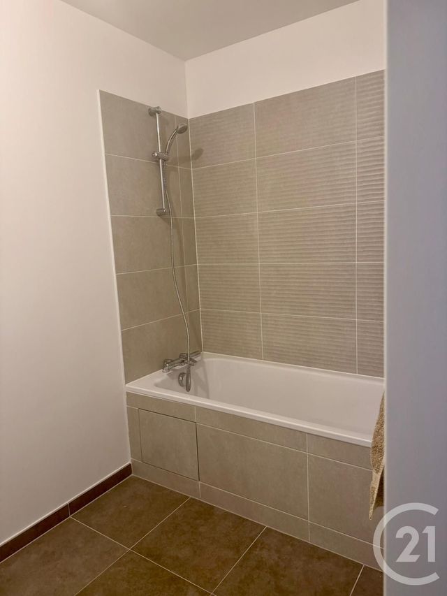 Appartement &agrave; louer - 2 pi&egrave;ces - 42 m2 - Colombes - 92 - ILE-DE-FRANCE