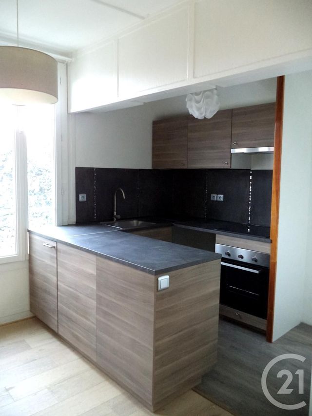 Appartement F3 &agrave; louer - 3 pi&egrave;ces - 46,98 m2 - Colombes - 92 - ILE-DE-FRANCE