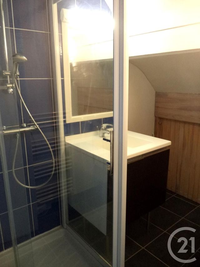 Appartement F3 &agrave; louer - 3 pi&egrave;ces - 46,98 m2 - Colombes - 92 - ILE-DE-FRANCE