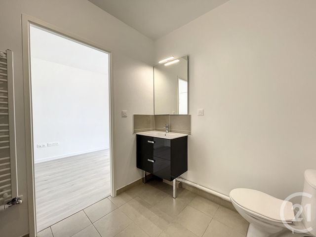 Appartement F1 &agrave; louer - 1 pi&egrave;ce - 29,10 m2 - Colombes - 92 - ILE-DE-FRANCE