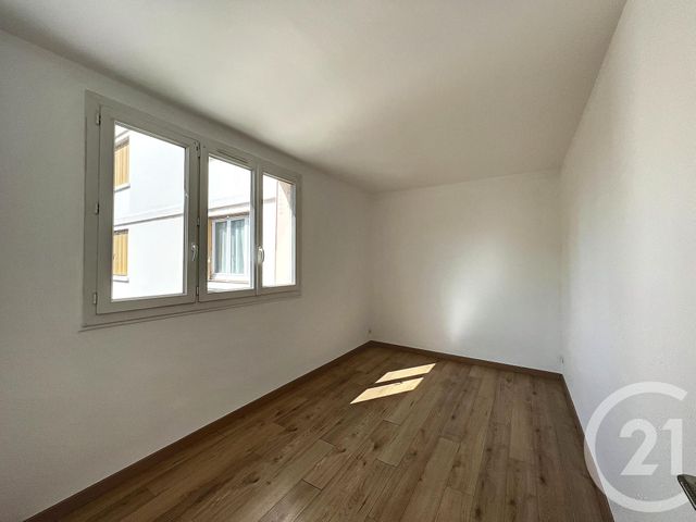 Appartement F4 &agrave; louer - 4 pi&egrave;ces - 81 m2 - Colombes - 92 - ILE-DE-FRANCE