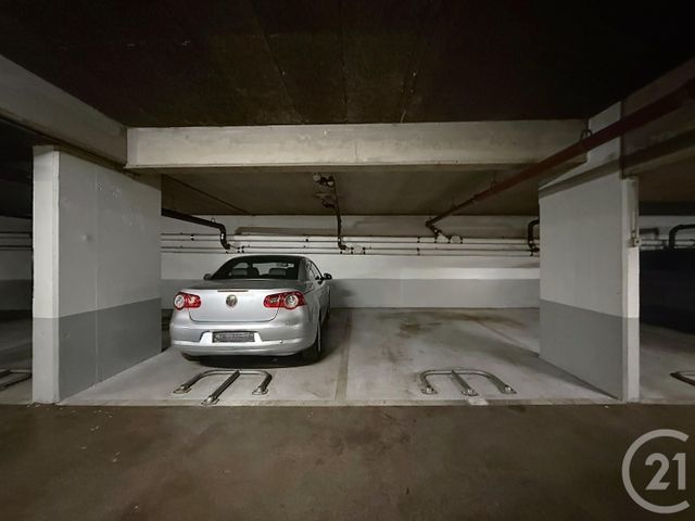 Parking &agrave; vendre - 12 m2 - Asnieres Sur Seine - 92 - ILE-DE-FRANCE