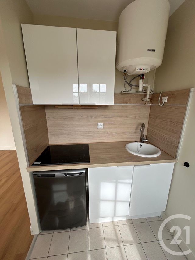 Appartement F1 &agrave; louer - 1 pi&egrave;ce - 24 m2 - Asnieres Sur Seine - 92 - ILE-DE-FRANCE