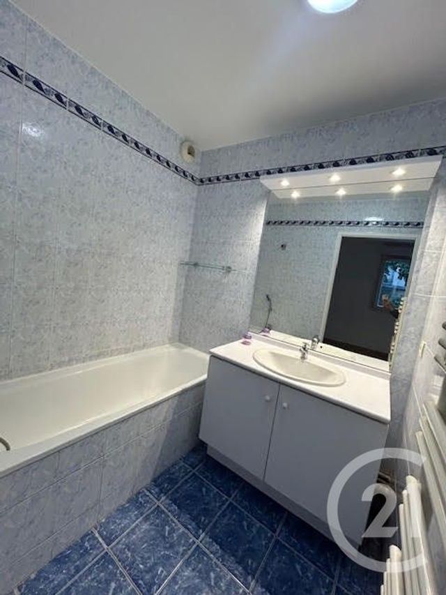 Appartement F2 &agrave; louer - 2 pi&egrave;ces - 45 m2 - Asnieres Sur Seine - 92 - ILE-DE-FRANCE
