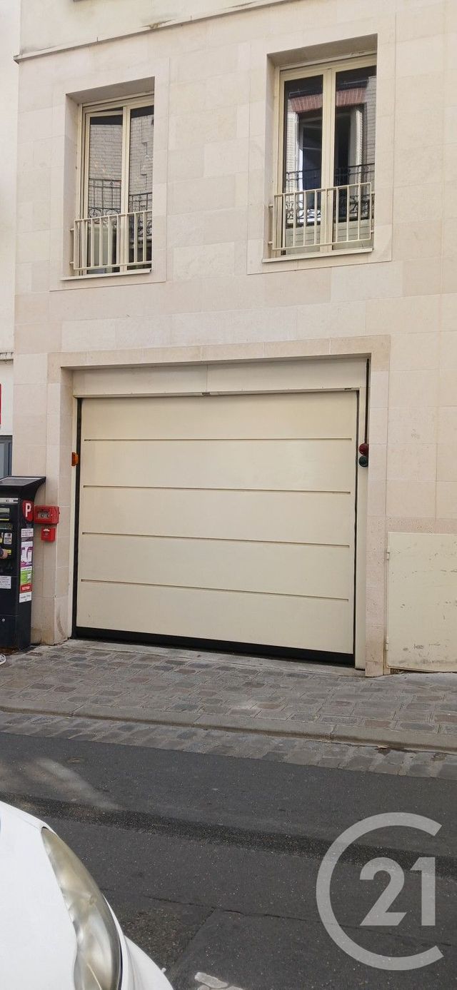 Parking &agrave; louer - 10 m2 - Colombes - 92 - ILE-DE-FRANCE