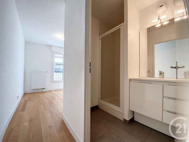 Appartement F4 &agrave; louer - 4 pi&egrave;ces - 84,73 m2 - Puteaux - 92 - ILE-DE-FRANCE
