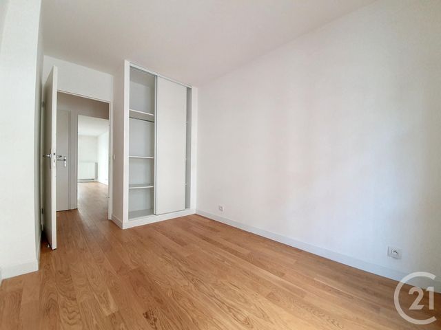 Appartement F4 &agrave; louer - 4 pi&egrave;ces - 84,73 m2 - Puteaux - 92 - ILE-DE-FRANCE