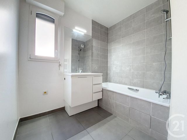 Appartement F4 &agrave; louer - 4 pi&egrave;ces - 84,73 m2 - Puteaux - 92 - ILE-DE-FRANCE