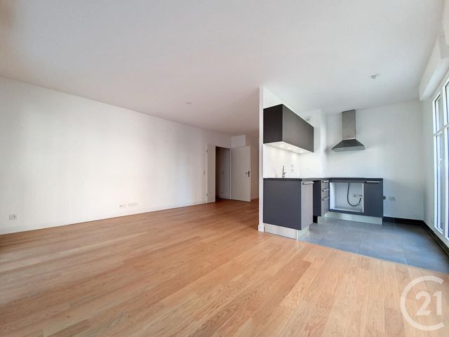 Appartement F4 &agrave; louer - 4 pi&egrave;ces - 84,73 m2 - Puteaux - 92 - ILE-DE-FRANCE