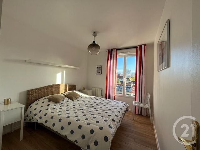 Appartement F3 &agrave; louer - 3 pi&egrave;ces - 67,41 m2 - Colombes - 92 - ILE-DE-FRANCE