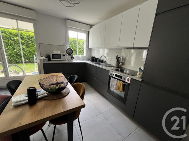 Appartement &agrave; louer - 3 pi&egrave;ces - 61,28 m2 - L Isle Adam - 95 - ILE-DE-FRANCE