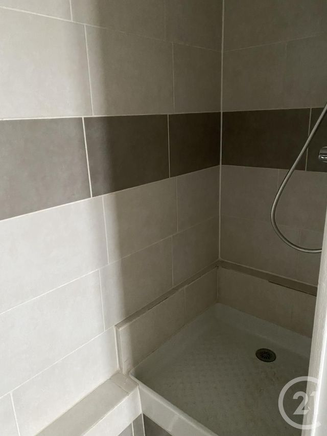 Appartement &agrave; louer - 2 pi&egrave;ces - 26,85 m2 - Persan - 95 - ILE-DE-FRANCE