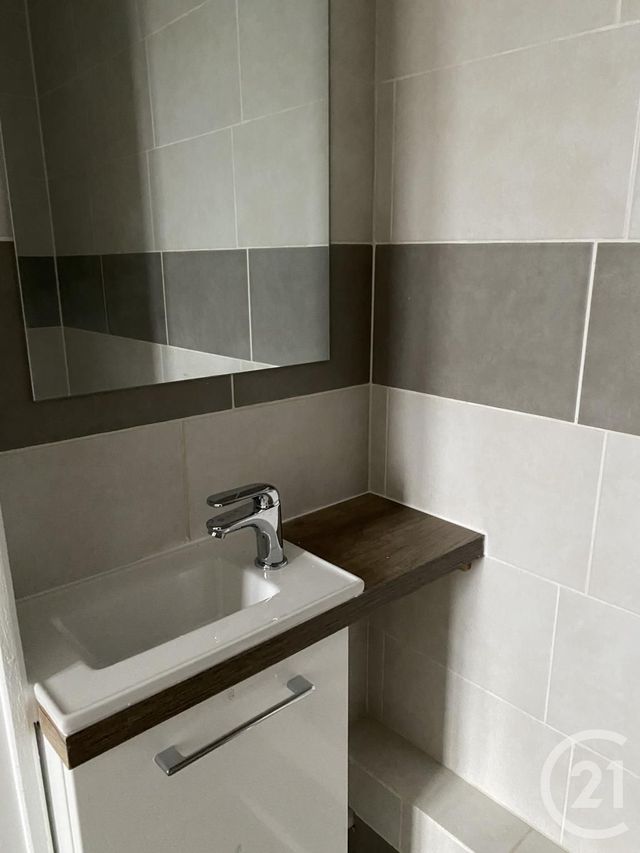 Appartement &agrave; louer - 2 pi&egrave;ces - 26,85 m2 - Persan - 95 - ILE-DE-FRANCE