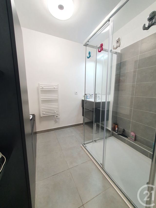 Appartement F3 à vendre - 3 pièces - 63 m2 - L Isle Adam - 95 - ILE-DE-FRANCE