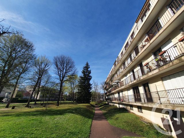 Appartement F4 à vendre - 4 pièces - 80,30 m2 - L Isle Adam - 95 - ILE-DE-FRANCE