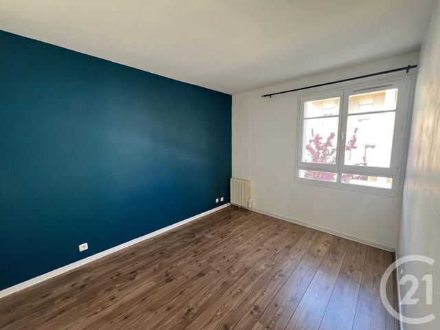 Appartement F2 à vendre - 2 pièces - 42,47 m2 - L Isle Adam - 95 - ILE-DE-FRANCE