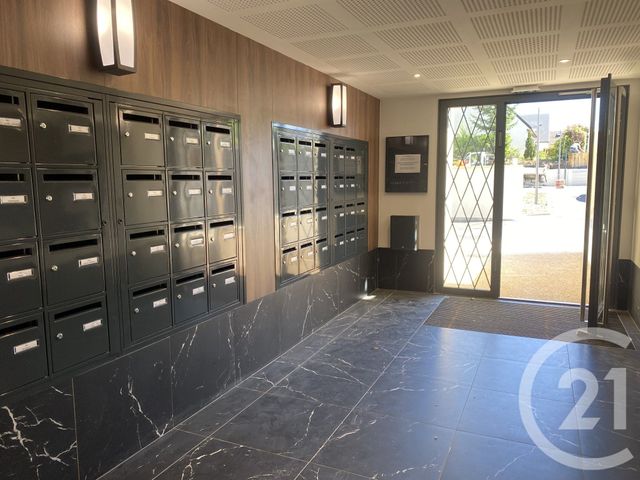 Appartement &agrave; louer - 2 pi&egrave;ces - 40,89 m2 - Chambly - 60 - PICARDIE