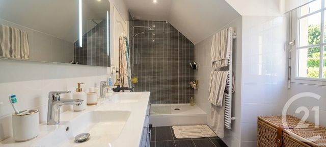 Maison &agrave; vendre - 7 pi&egrave;ces - 120,76 m2 - Frouville - 95 - ILE-DE-FRANCE