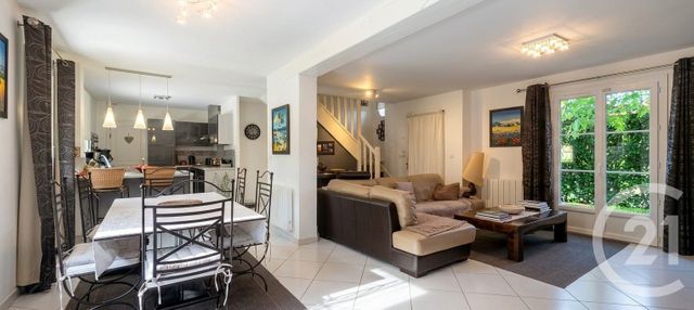 Maison &agrave; vendre - 7 pi&egrave;ces - 120,76 m2 - Frouville - 95 - ILE-DE-FRANCE