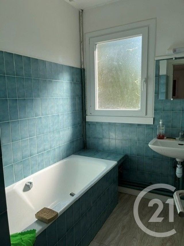 Appartement &agrave; louer - 3 pi&egrave;ces - 56,34 m2 - L Isle Adam - 95 - ILE-DE-FRANCE
