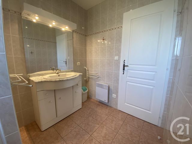 Maison à louer - 4 pièces - 70 m2 - Fouras - 17 - POITOU-CHARENTES