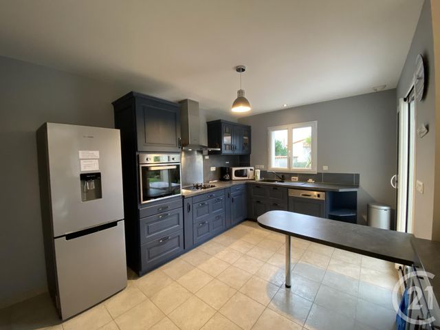 Maison &agrave; louer - 5 pi&egrave;ces - 140 m2 - Fouras - 17 - POITOU-CHARENTES