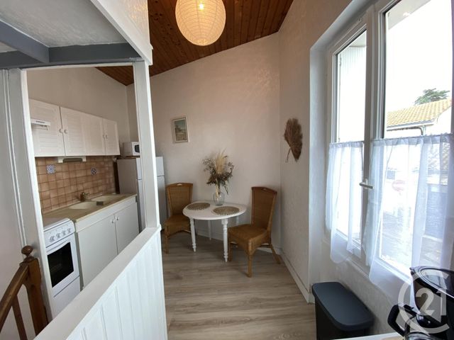 Appartement T2 &agrave; louer - 2 pi&egrave;ces - 32 m2 - Fouras - 17 - POITOU-CHARENTES