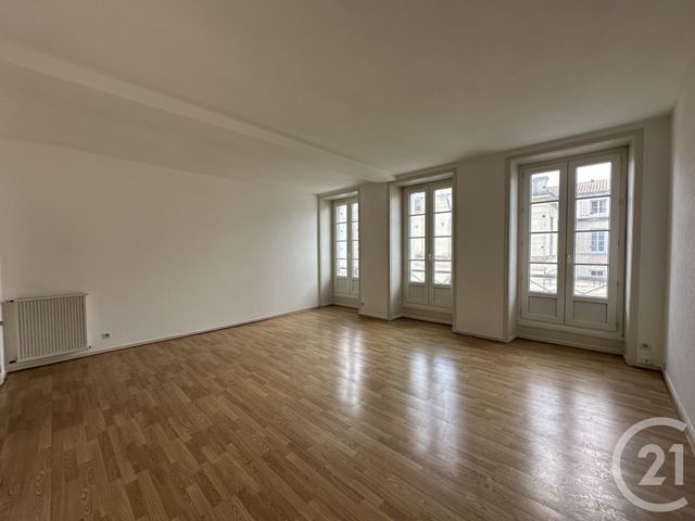 Appartement T4 &agrave; louer - 4 pi&egrave;ces - 95,76 m2 - Rochefort - 17 - POITOU-CHARENTES