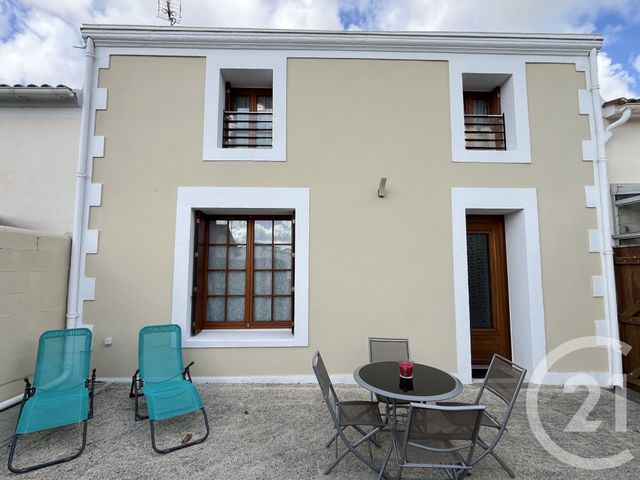 Maison à vendre - 5 pièces - 103,20 m2 - St Laurent De La Pree - 17 - POITOU-CHARENTES