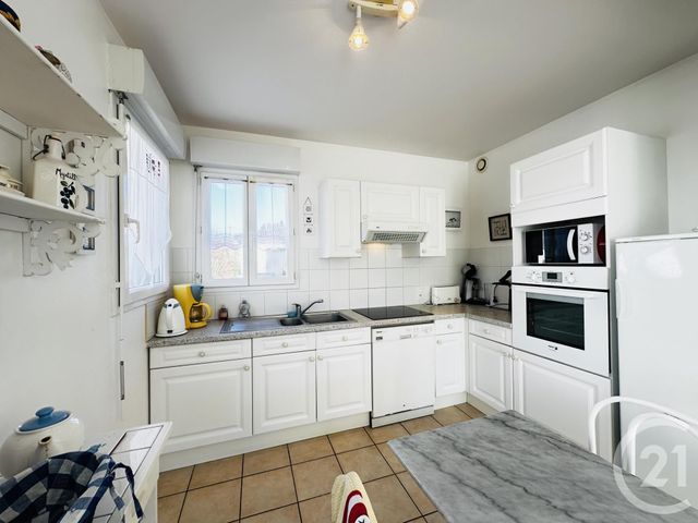 Maison à louer - 5 pièces - 80 m2 - Fouras - 17 - POITOU-CHARENTES