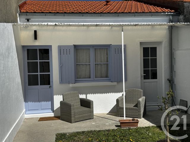 Maison à louer - 3 pièces - 70 m2 - Fouras - 17 - POITOU-CHARENTES