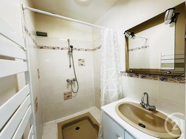 Appartement &agrave; louer - 3 pi&egrave;ces - 35 m2 - Fouras - 17 - POITOU-CHARENTES