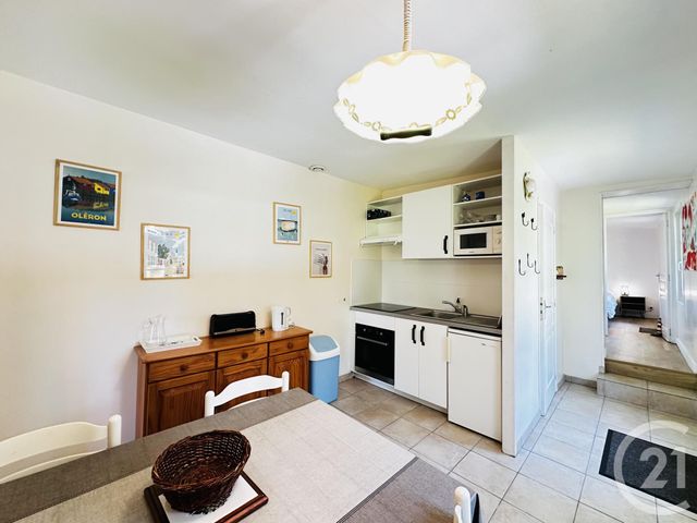 Appartement &agrave; louer - 3 pi&egrave;ces - 35 m2 - Fouras - 17 - POITOU-CHARENTES