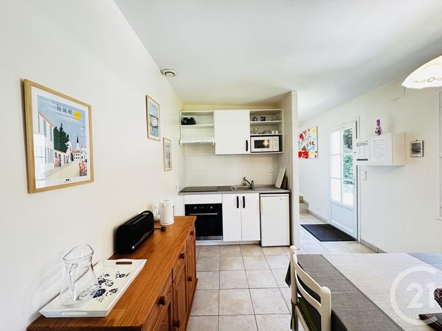 Appartement &agrave; louer - 3 pi&egrave;ces - 35 m2 - Fouras - 17 - POITOU-CHARENTES