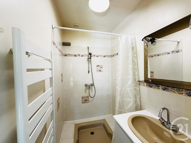 Appartement &agrave; louer - 3 pi&egrave;ces - 35 m2 - Fouras - 17 - POITOU-CHARENTES