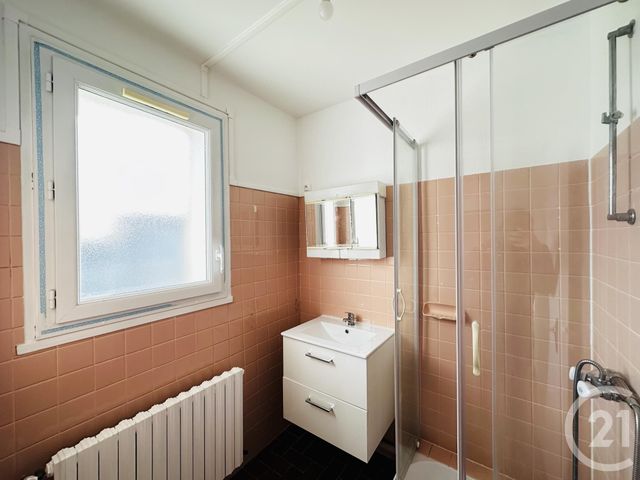 Appartement T2 &agrave; louer - 2 pi&egrave;ces - 38,18 m2 - Fouras - 17 - POITOU-CHARENTES