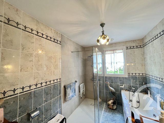 Maison &agrave; vendre - 5 pi&egrave;ces - 162 m2 - St Laurent De La Pree - 17 - POITOU-CHARENTES