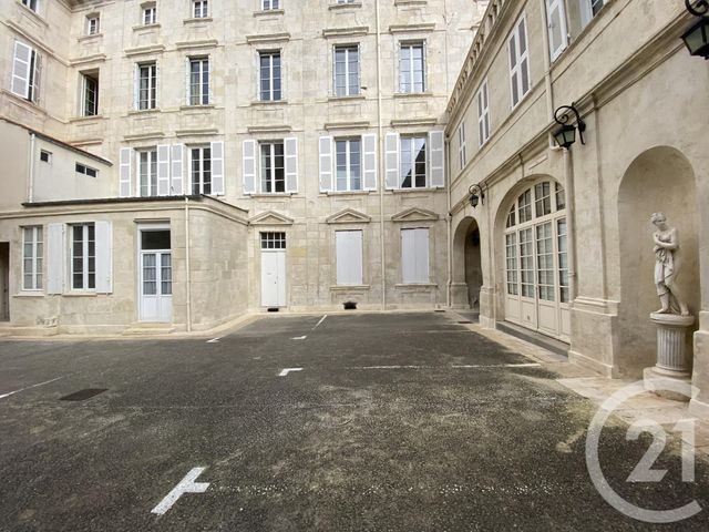Appartement &agrave; louer - 2 pi&egrave;ces - 37,69 m2 - Rochefort - 17 - POITOU-CHARENTES
