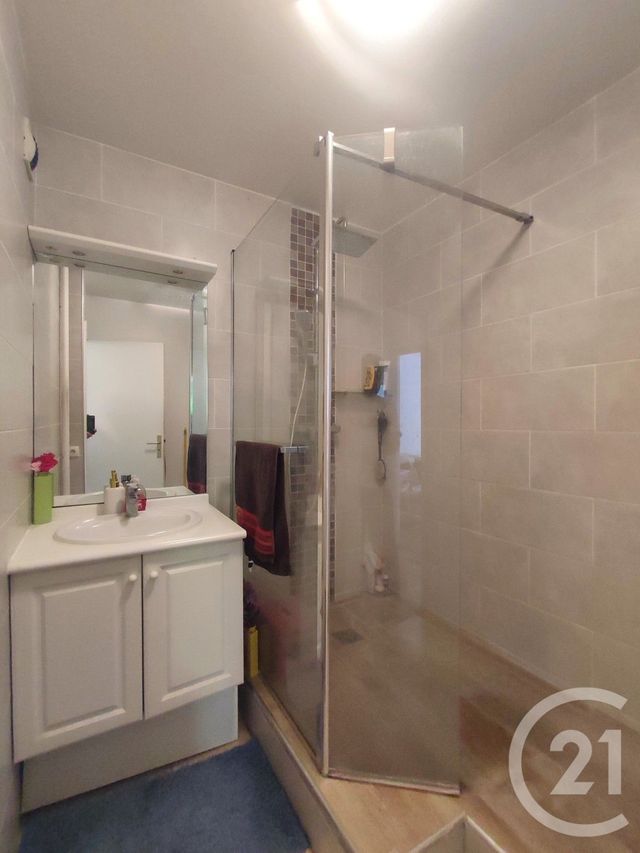 Appartement F2 &agrave; vendre - 2 pi&egrave;ces - 47 m2 - Courbevoie - 92 - ILE-DE-FRANCE