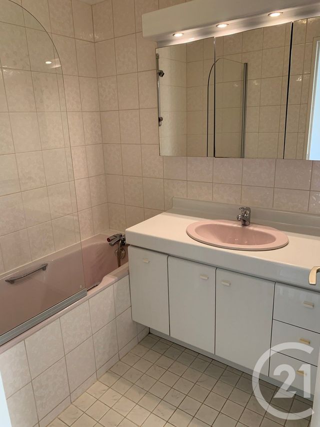 Appartement F3 &agrave; louer - 3 pi&egrave;ces - 69,88 m2 - Clichy - 92 - ILE-DE-FRANCE