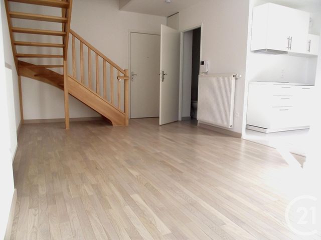 Appartement Duplex &agrave; louer - 2 pi&egrave;ces - 47,81 m2 - Asnieres Sur Seine - 92 - ILE-DE-FRANCE