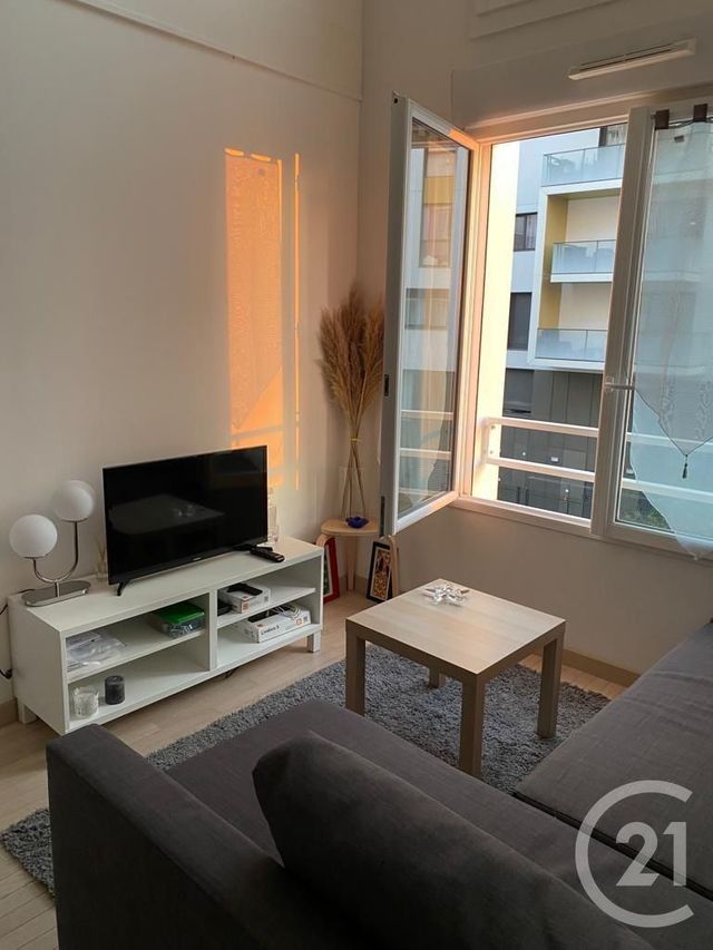 Appartement Duplex &agrave; louer - 2 pi&egrave;ces - 47,81 m2 - Asnieres Sur Seine - 92 - ILE-DE-FRANCE