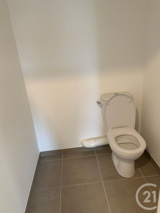 Appartement F3 &agrave; louer - 3 pi&egrave;ces - 59,51 m2 - Villeneuve La Garenne - 92 - ILE-DE-FRANCE