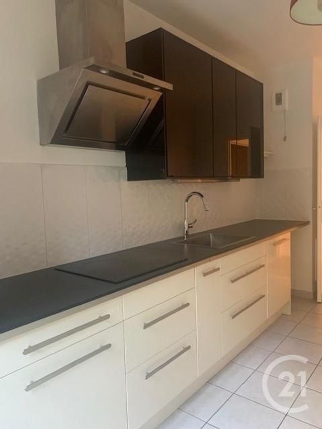 Appartement F3 &agrave; louer - 3 pi&egrave;ces - 76,40 m2 - Asnieres Sur Seine - 92 - ILE-DE-FRANCE