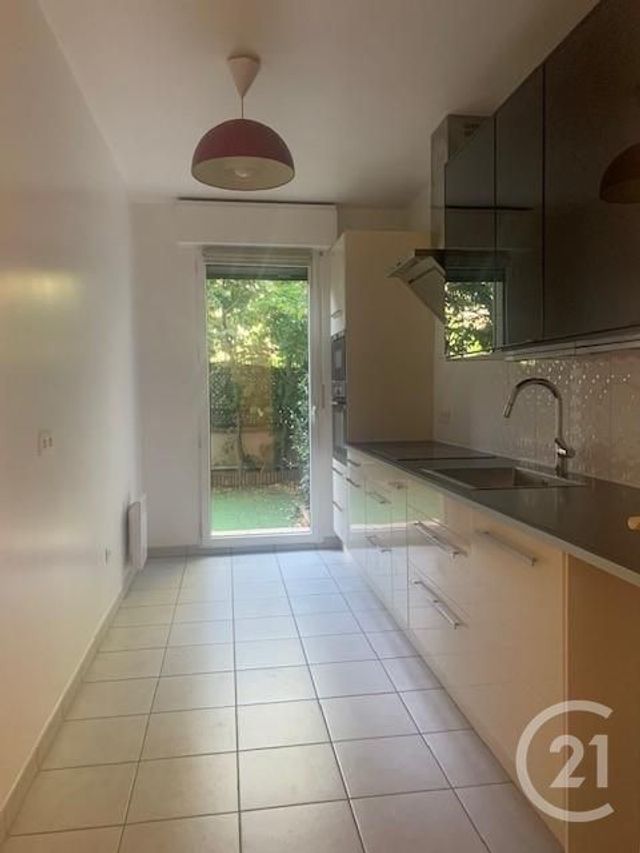 Appartement F3 &agrave; louer - 3 pi&egrave;ces - 76,40 m2 - Asnieres Sur Seine - 92 - ILE-DE-FRANCE