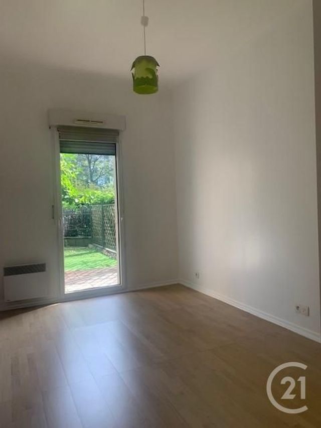Appartement F3 &agrave; louer - 3 pi&egrave;ces - 76,40 m2 - Asnieres Sur Seine - 92 - ILE-DE-FRANCE