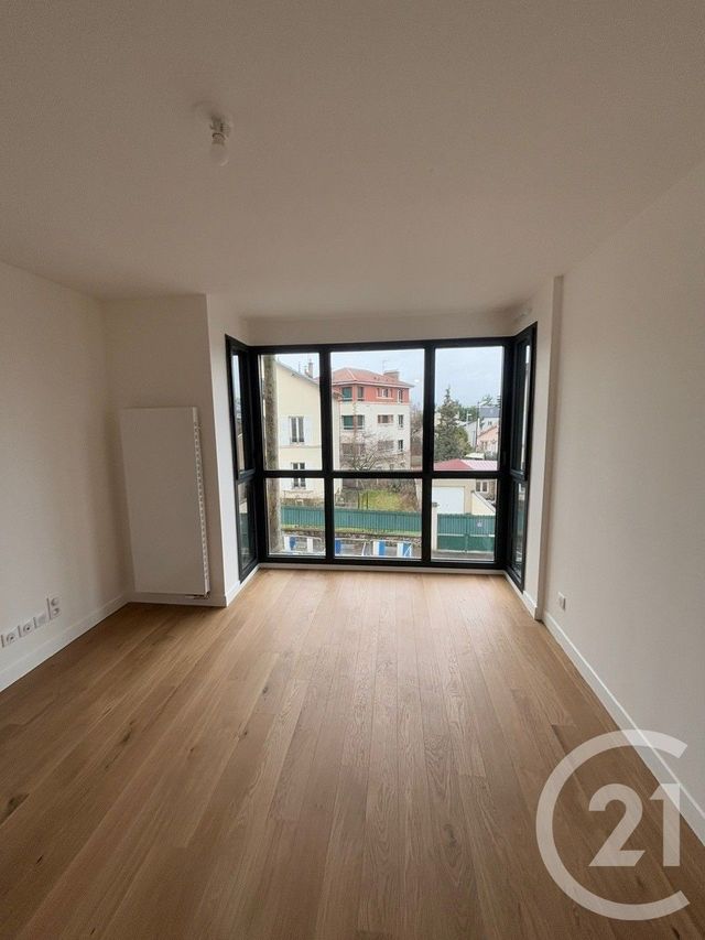 Appartement F2 &agrave; louer - 2 pi&egrave;ces - 40,14 m2 - Suresnes - 92 - ILE-DE-FRANCE